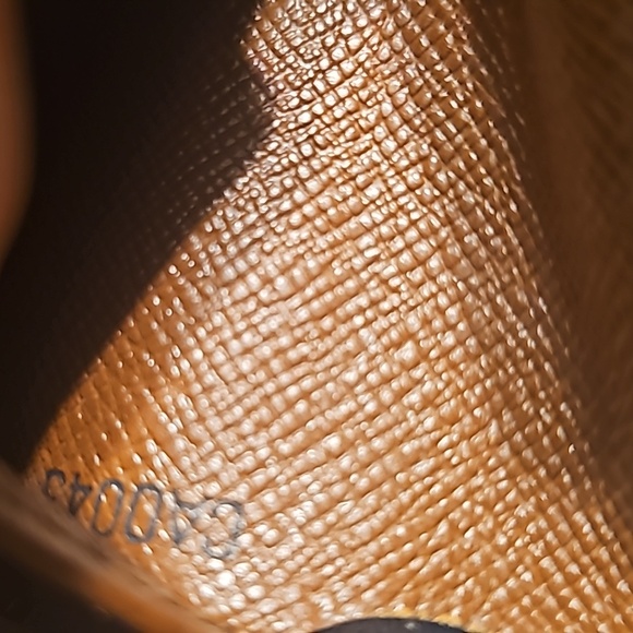 Louis Vuitton Men Wallet - Picture 13 of 17